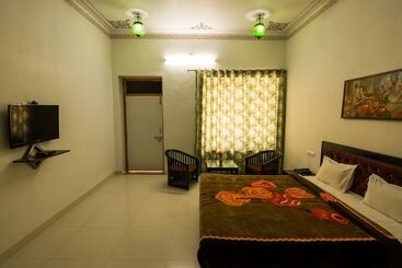 Lake Alpi Resort Kumbhalgarh