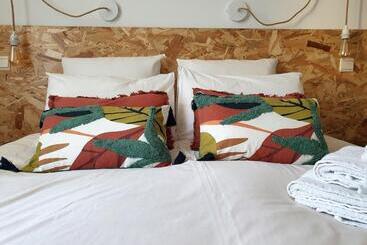 פנסיון Chambres D Hôtes Et Gîtes  L Abri Sous Roche