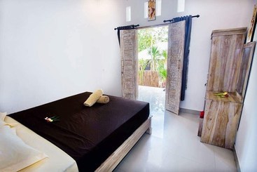 膳宿费 D'reborn Guest House