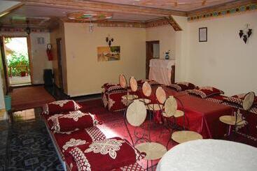پانسیون Kasbah Ait Bouguemez