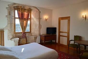 مبيت وإفطار Le Vieux Chateau