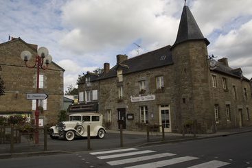 簡易ホテル Auberge De La Tourelle