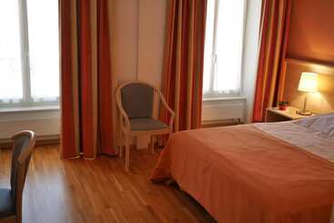 בית מלון כפרי Auberge Aux Deux Sapins