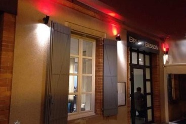 Отель Hôtel Restaurant Besson La Taverne