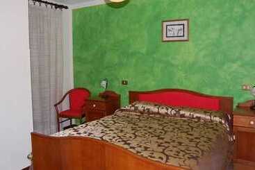 Отель Miramonti