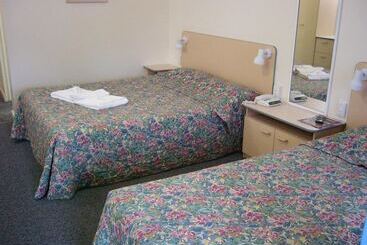 מוטל Mid Coast Motor Inn