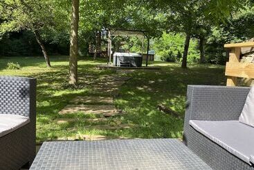 פנסיון La Grangette En Bourgogne