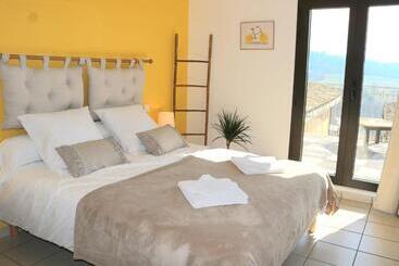 ホテル Bar Des Amis