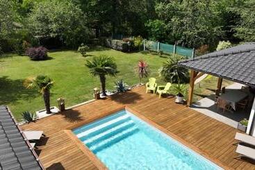 ペンション Chambres D Hôtes Les Iris