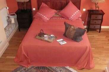 ベッドアンドブレックファースト Chambres D Hotes La Bruyere