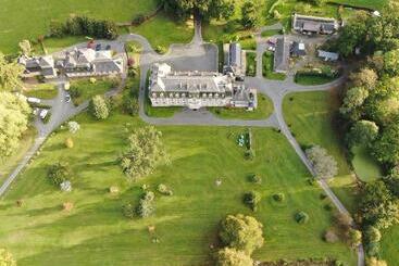 مبيت وإفطار Chateau Des Monts