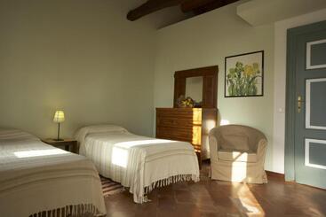 קוטג'' Cascina Scanna