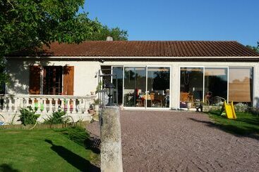 膳宿费 Chambre D'hôtes La Paillote