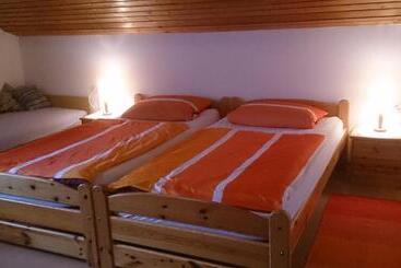 بنسيون Gästehaus Burgwald Trekking