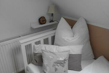 ペンション Guest House Dommitzsch