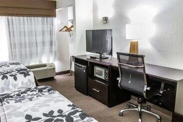 酒店 Sleep Inn Near Outlets