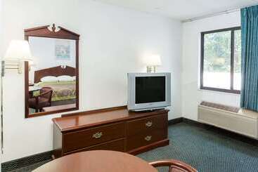 酒店 Super 8 By Wyndham Pompano Beach