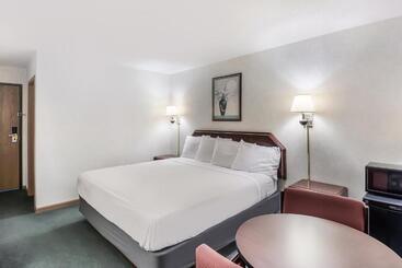 汽车旅馆  Americas Best Value Inn Wenona