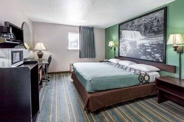 فندق على الطريق Super 8 By Wyndham Chickasha