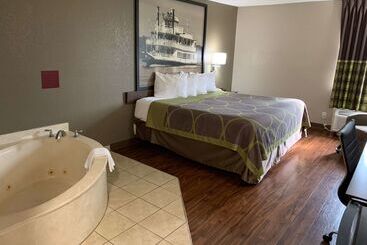 فندق على الطريق Super 8 By Wyndham Hernando