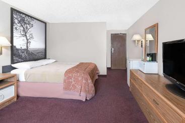 فندق على الطريق Valley City