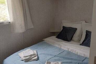 Bed and Breakfast Domaine De La Velle