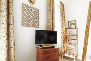 Bed and Breakfast Maison De Fortitude Chambres D Hotes