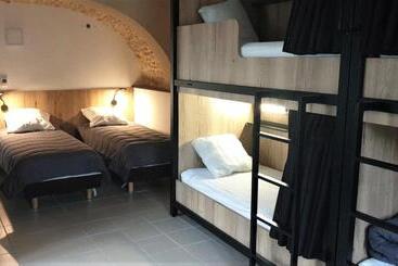 Hostel Les Terrasses Du Roc