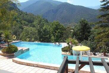 בית מלון כפרי Camping Bellevue