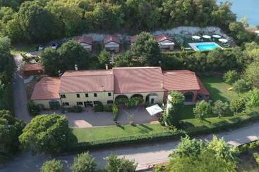 田舎風ホテル Agriturismo Alba