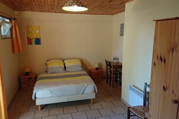 Пансион Domaine D En Haut