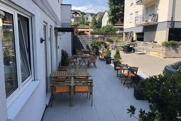 ペンション Ferienweingut Peter Jos. Hauth