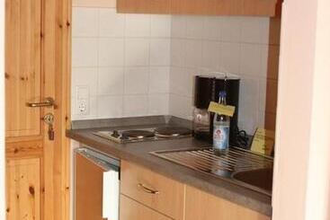 펜션 Weingut Karl Braun