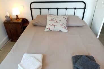 مبيت وإفطار La Gurlanne