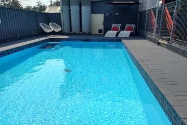 Kew Motel