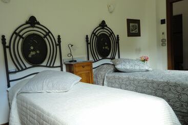 La Villa In Rosa B&b