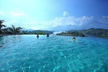 Arayal Resorts: A Unit Of Sharoy Resort, Wayanad