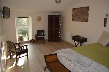 ベッドアンドブレックファースト Aux 4 Cornes  Chambre D Hotes