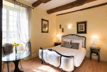 Bed and Breakfast Chambres D Hotes  Les Palmiers