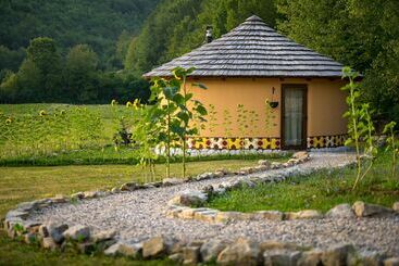 בית מלון כפרי Linden Tree Retreat & Ranch