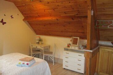 פנסיון La Maison Fleurie