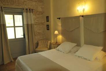 Пансион Le Clos Du Mûrier