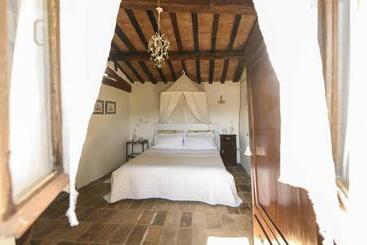 مبيت وإفطار Le Bumbarelle