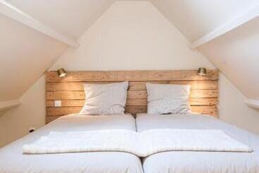 مبيت وإفطار Le Pave De La Croix Blanche