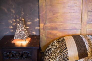 مبيت وإفطار O Palmier Caché