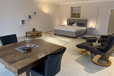 Отель Apartment Ahsbahs Suite Near Airport