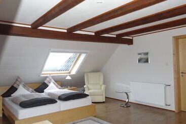 Отель Apartment Panorama 1 Near Airport