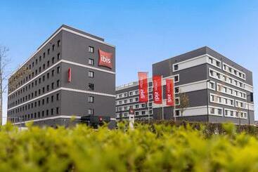 هتل Ibis Duesseldorf Airport