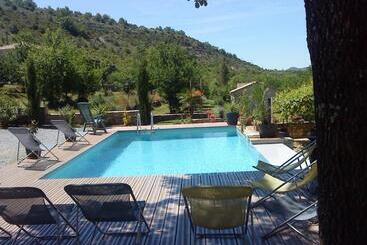 펜션 Le Mas De La Musardiere Chambres D Hotes