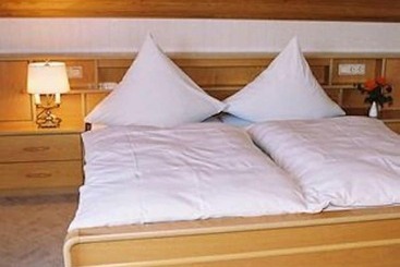 פנסיון Wein Und Gaestehaus Fries